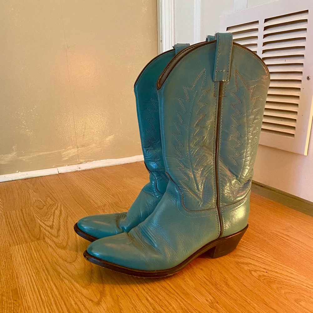 Turquoise real leather vintage cowboy boots EUC
